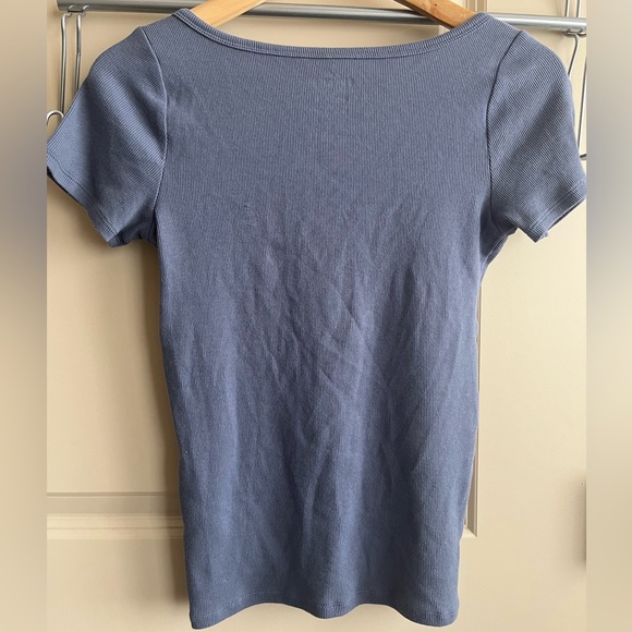 Hollister Ribbed Short Sleeve Shirt - Picture 2 of 3